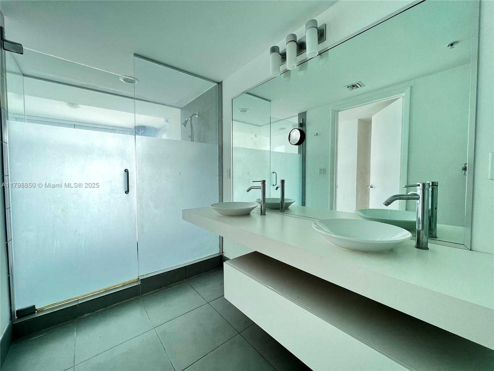Small Image of 92 SOUTH WEST 3RD ST #3310, Miami Number 13