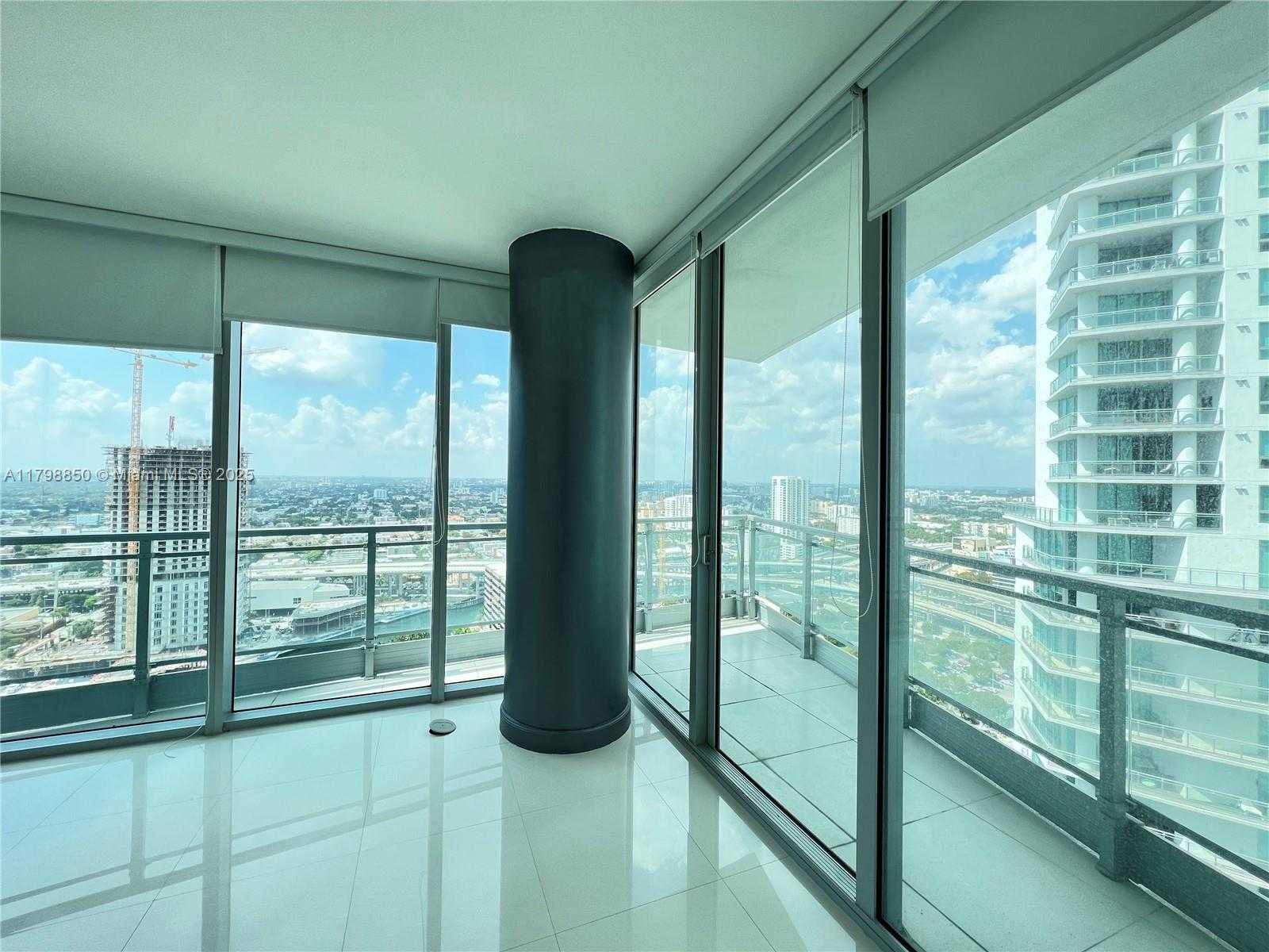 Small Image of 92 SOUTH WEST 3RD ST #3310, Miami Number 16