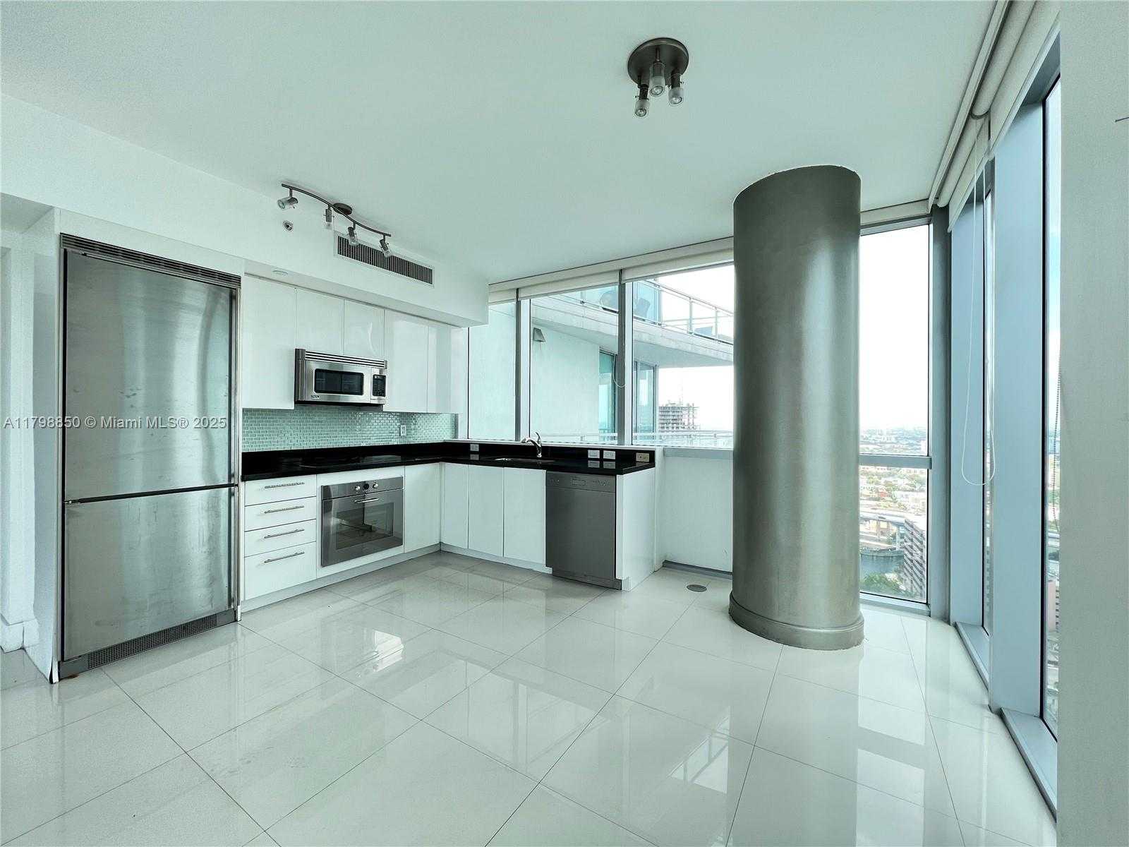 Small Image of 92 SOUTH WEST 3RD ST #3310, Miami Number 3