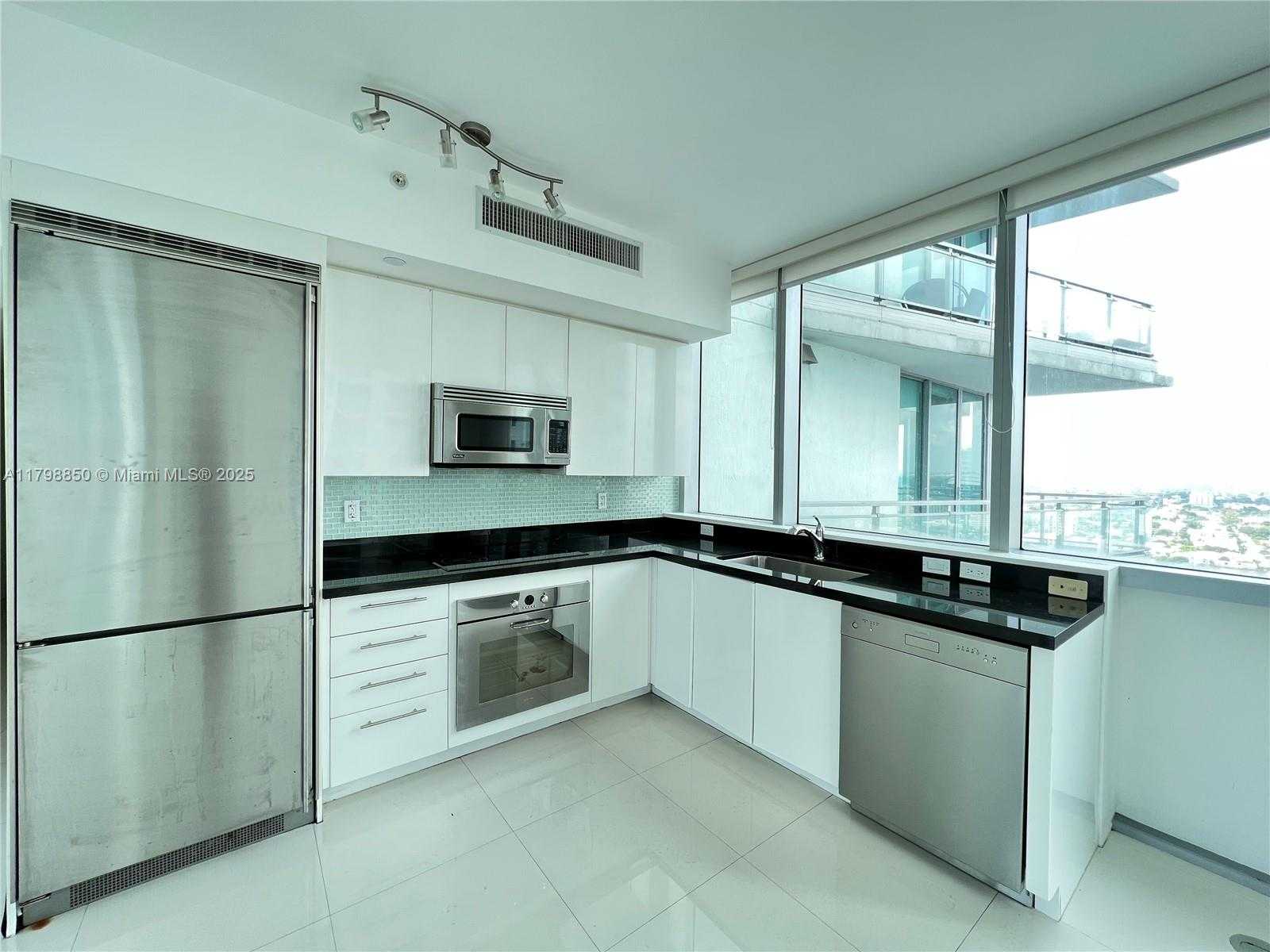 Small Image of 92 SOUTH WEST 3RD ST #3310, Miami Number 4