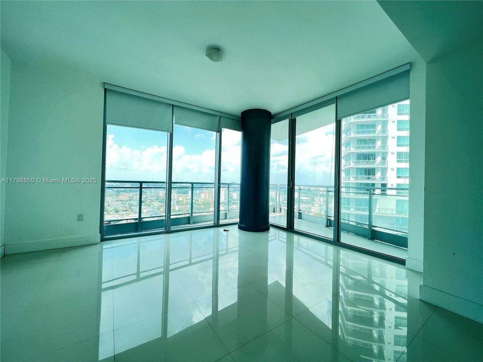 Small Image of 92 SOUTH WEST 3RD ST #3310, Miami Number 9