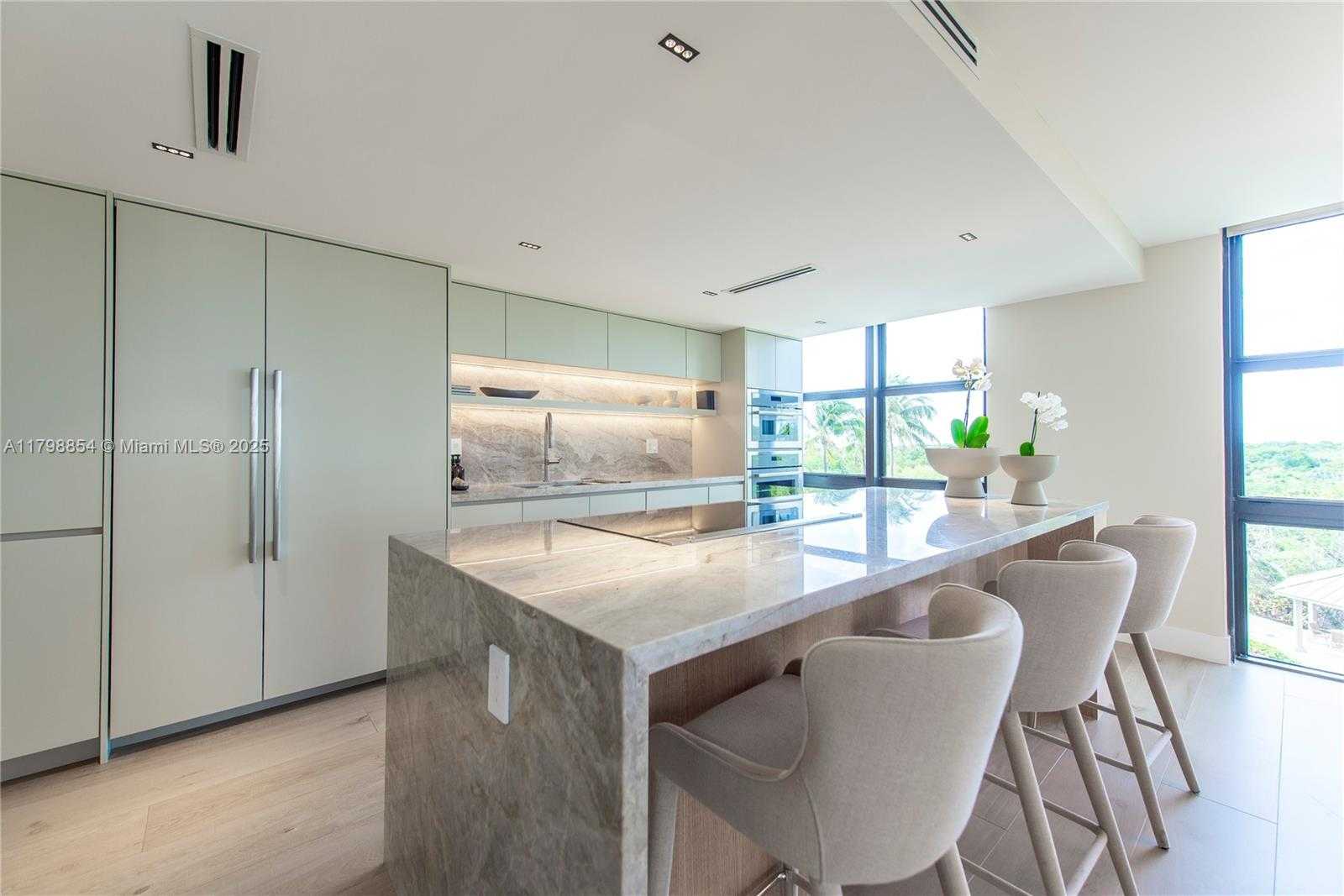 Small Image of 1111 CRANDON BLVD #C407, Key Biscayne Number 10