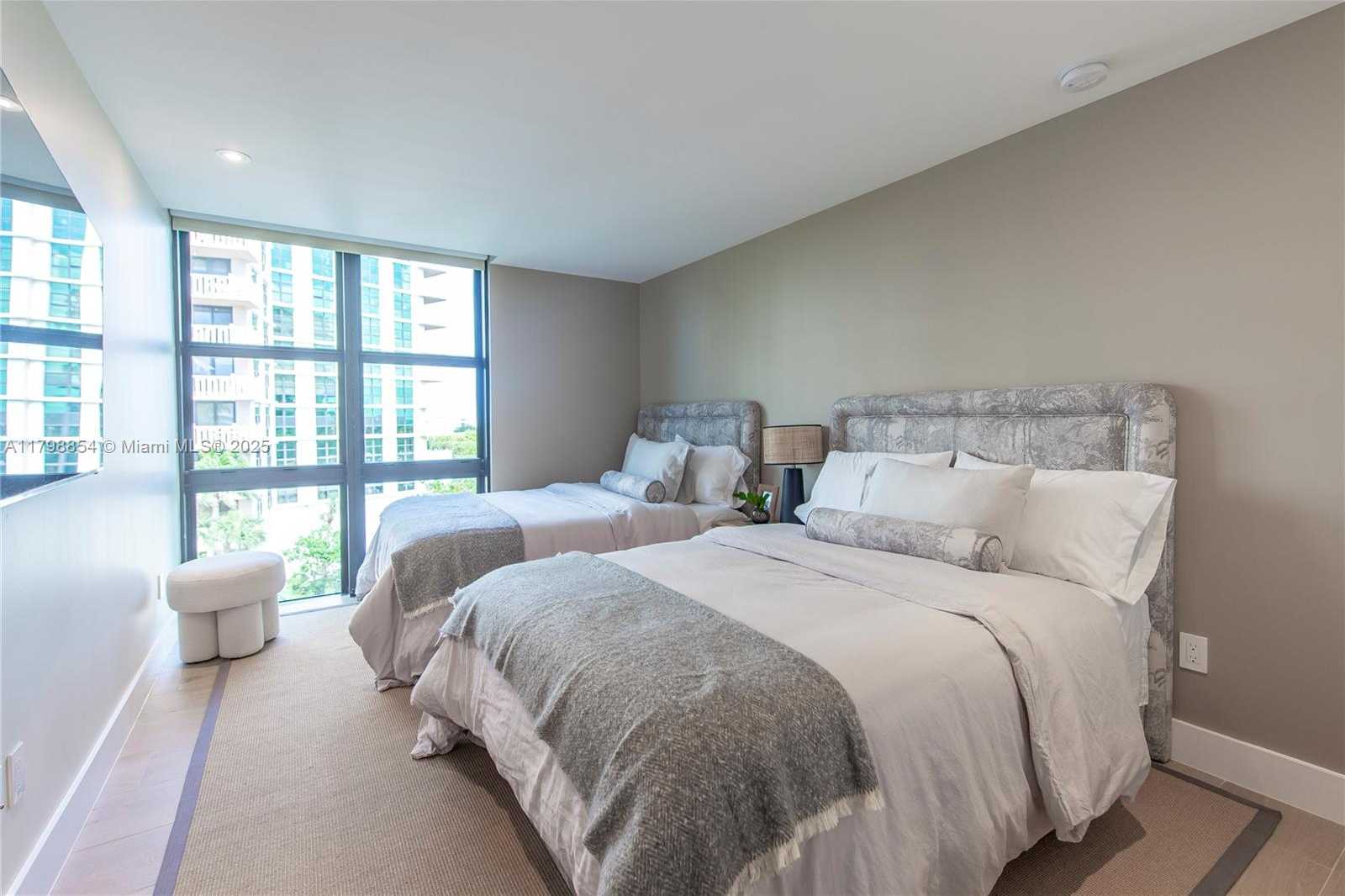 Small Image of 1111 CRANDON BLVD #C407, Key Biscayne Number 19
