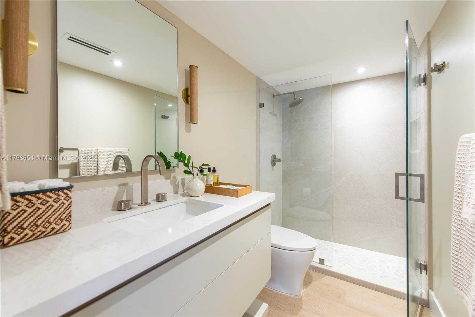 Small Image of 1111 CRANDON BLVD #C407, Key Biscayne Number 22