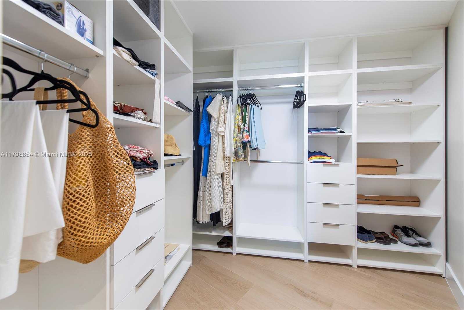 Small Image of 1111 CRANDON BLVD #C407, Key Biscayne Number 23