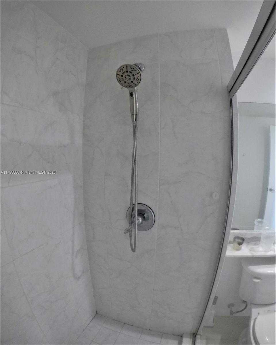 Small Image of 2775 NORTH EAST 187TH ST #506, Aventura Number 23
