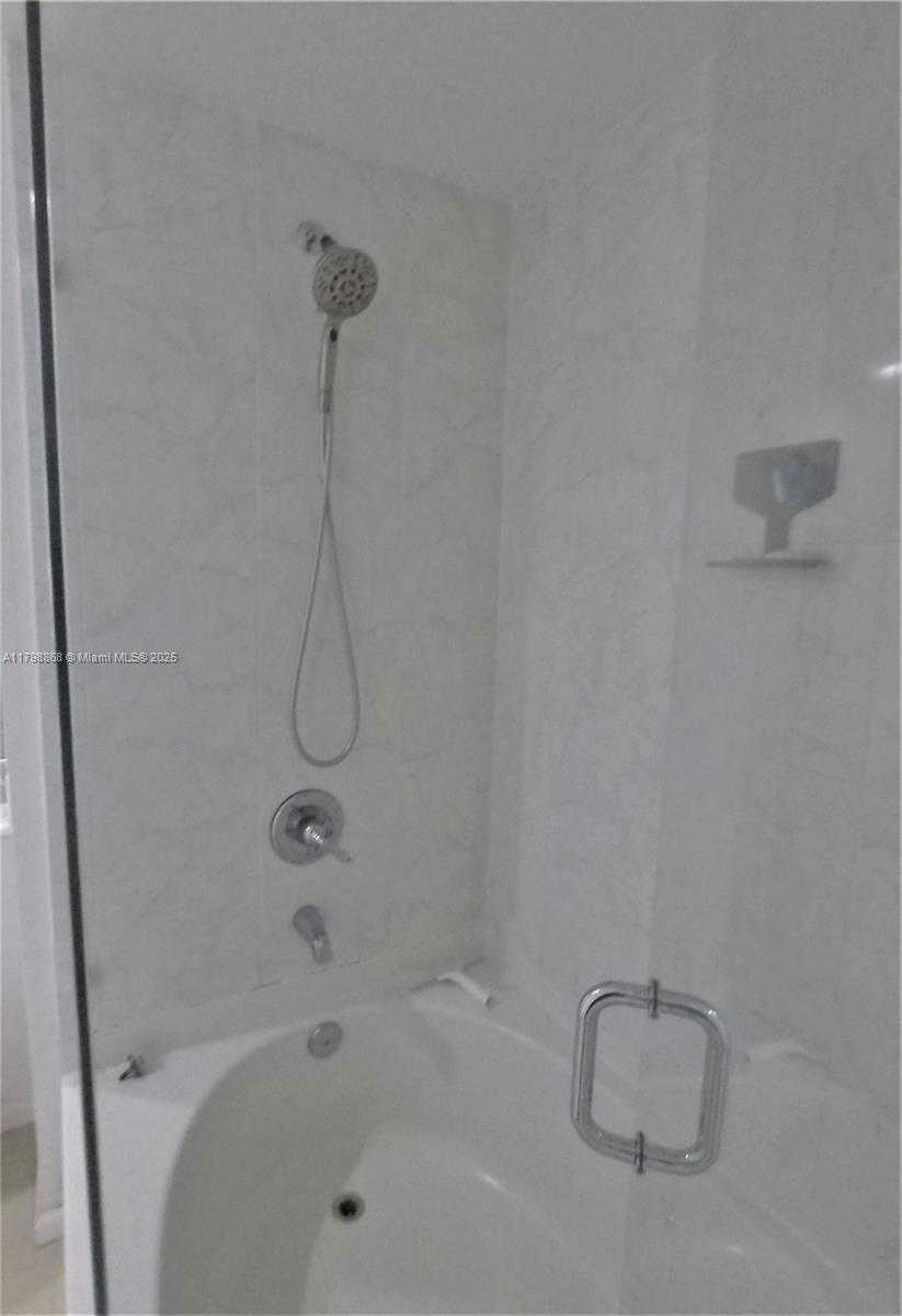 Small Image of 2775 NORTH EAST 187TH ST #506, Aventura Number 33