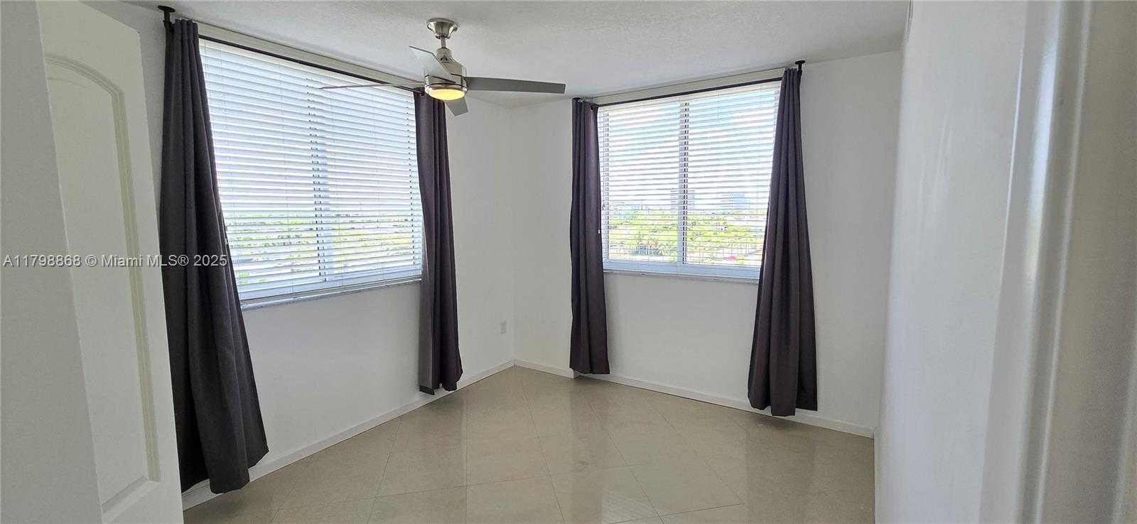 Small Image of 2775 NORTH EAST 187TH ST #506, Aventura Number 34