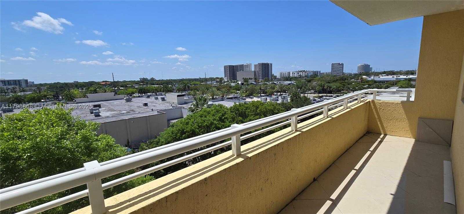 Small Image of 2775 NORTH EAST 187TH ST #506, Aventura Number 39