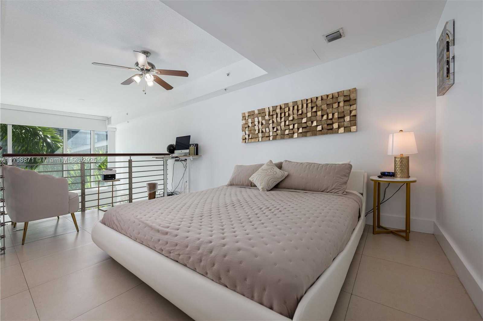 Small Image of 41 SOUTH EAST 5TH ST #312, Miami Number 13