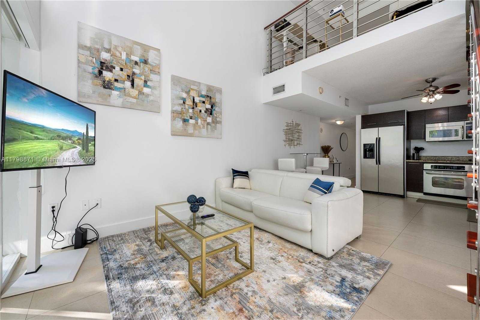 Small Image of 41 SOUTH EAST 5TH ST #312, Miami Number 2