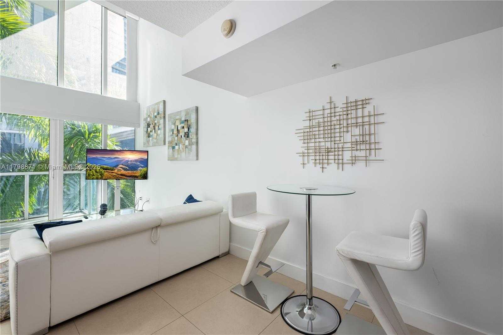 Small Image of 41 SOUTH EAST 5TH ST #312, Miami Number 7