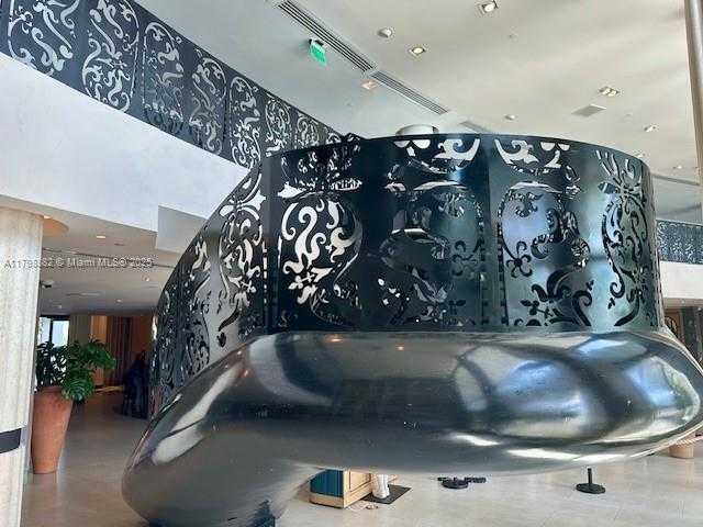 Small Image of 1100 WEST AVE #620, Miami Beach Number 16