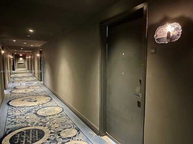 Small Image of 1100 WEST AVE #620, Miami Beach Number 8