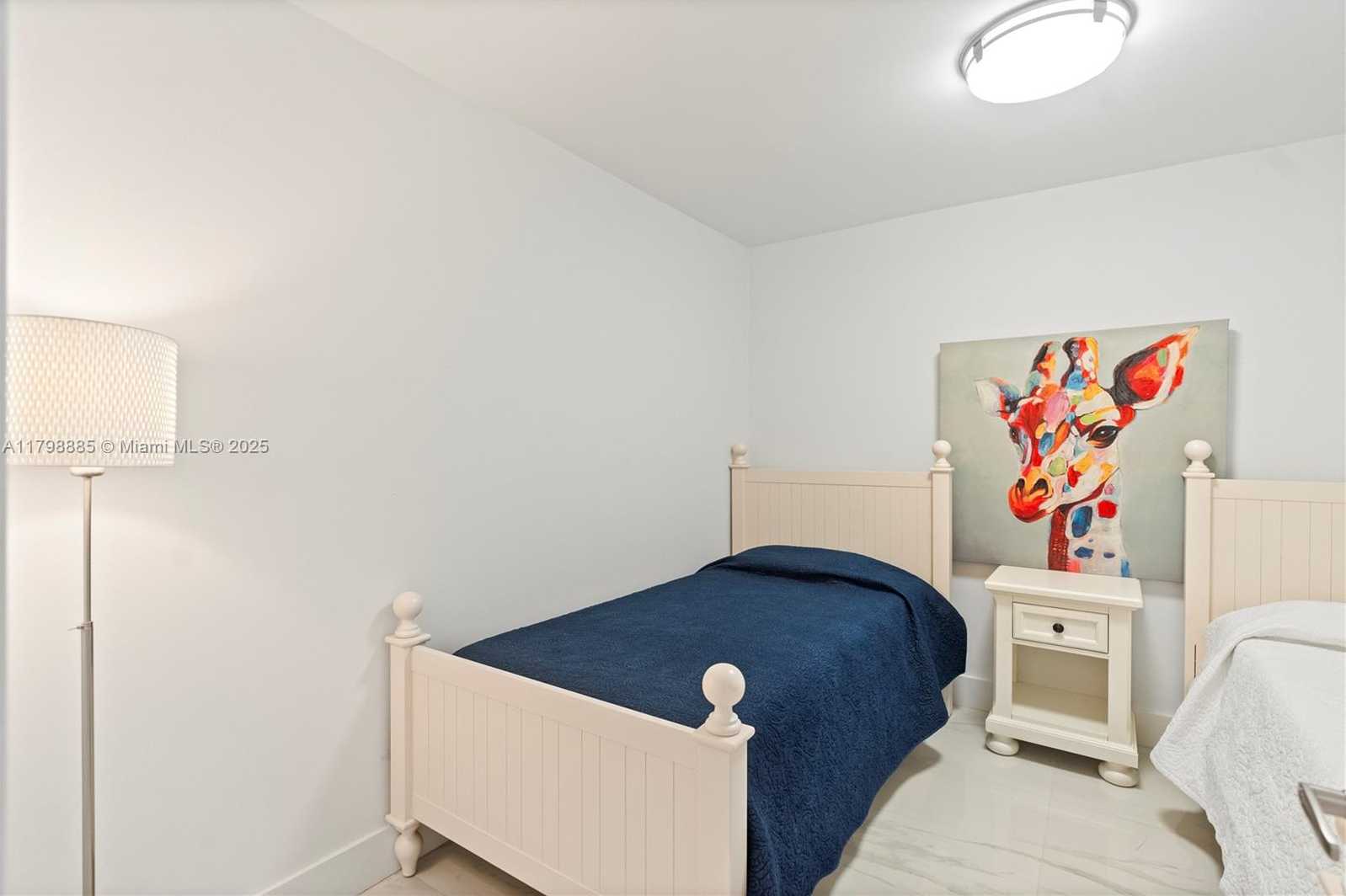 Small Image of 6039 COLLINS AVE #521, Miami Beach Number 24