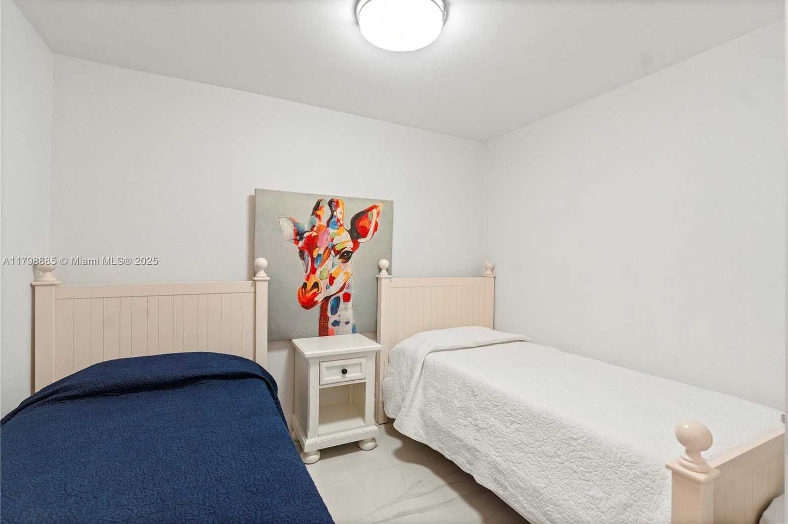 Small Image of 6039 COLLINS AVE #521, Miami Beach Number 25