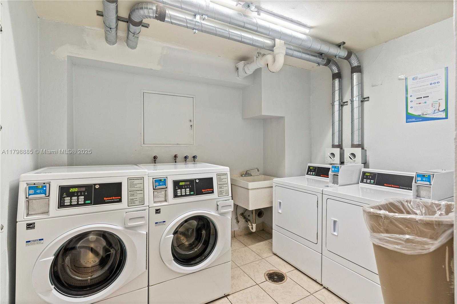 Small Image of 6039 COLLINS AVE #521, Miami Beach Number 28