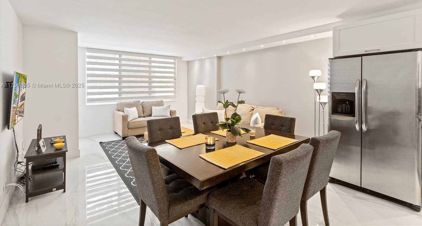 Small Image of 6039 COLLINS AVE #521, Miami Beach Number 8