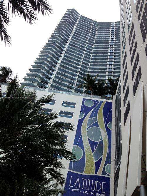 Small Image of 185 SOUTH WEST 7 ST #1802, Miami Number 21