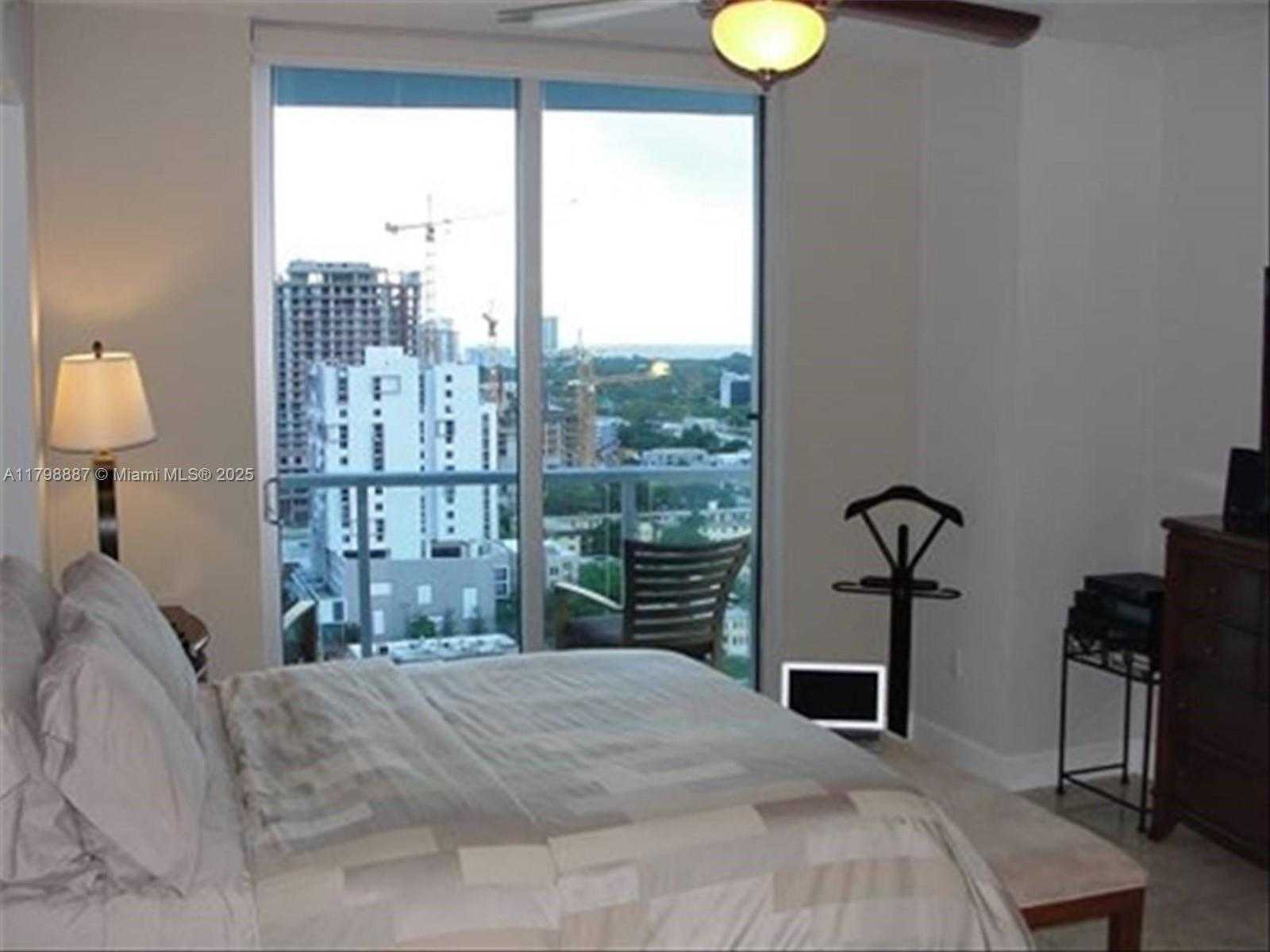 Small Image of 185 SOUTH WEST 7 ST #1802, Miami Number 9