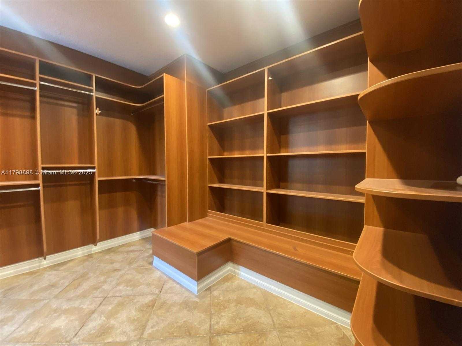Small Image of 2422 SOUTH MIAMI AVE, Miami Number 21