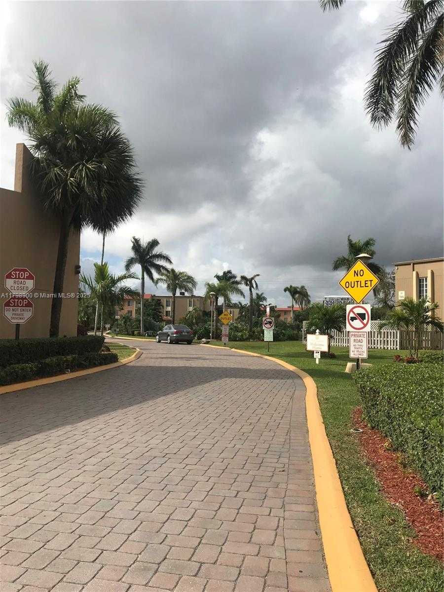 Small Image of 4900 NORTH WEST 79TH AVE #202, Doral Number 20