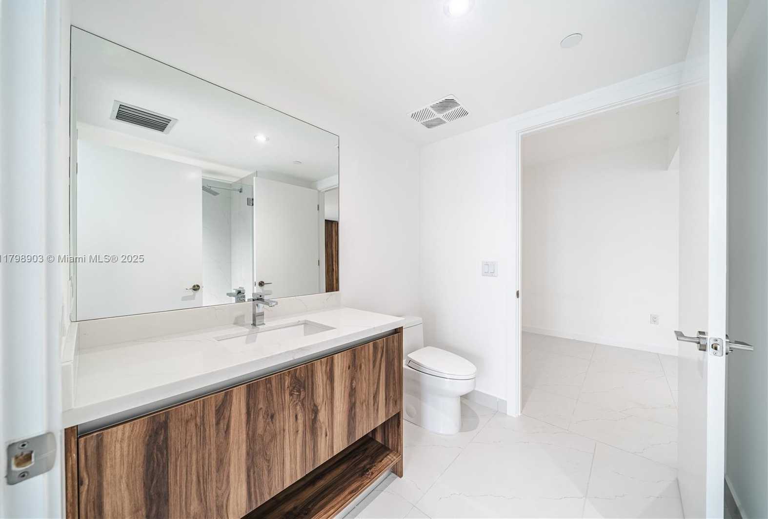 Small Image of 9901 WEST BAY HARBOR DR #602, Bay Harbor Islands Number 10