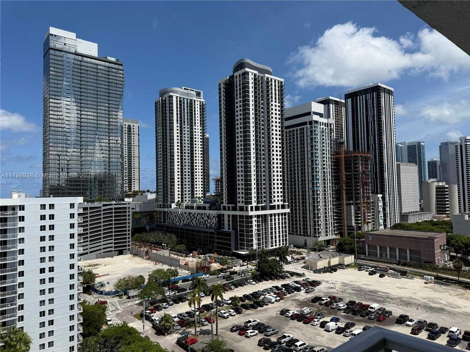 Small Image of 850 NORTH MIAMI AVE #W-1801, Miami Number 19