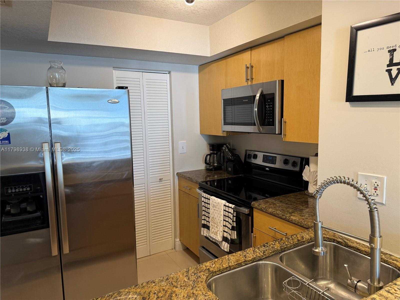 Small Image of 850 NORTH MIAMI AVE #W-1801, Miami Number 5