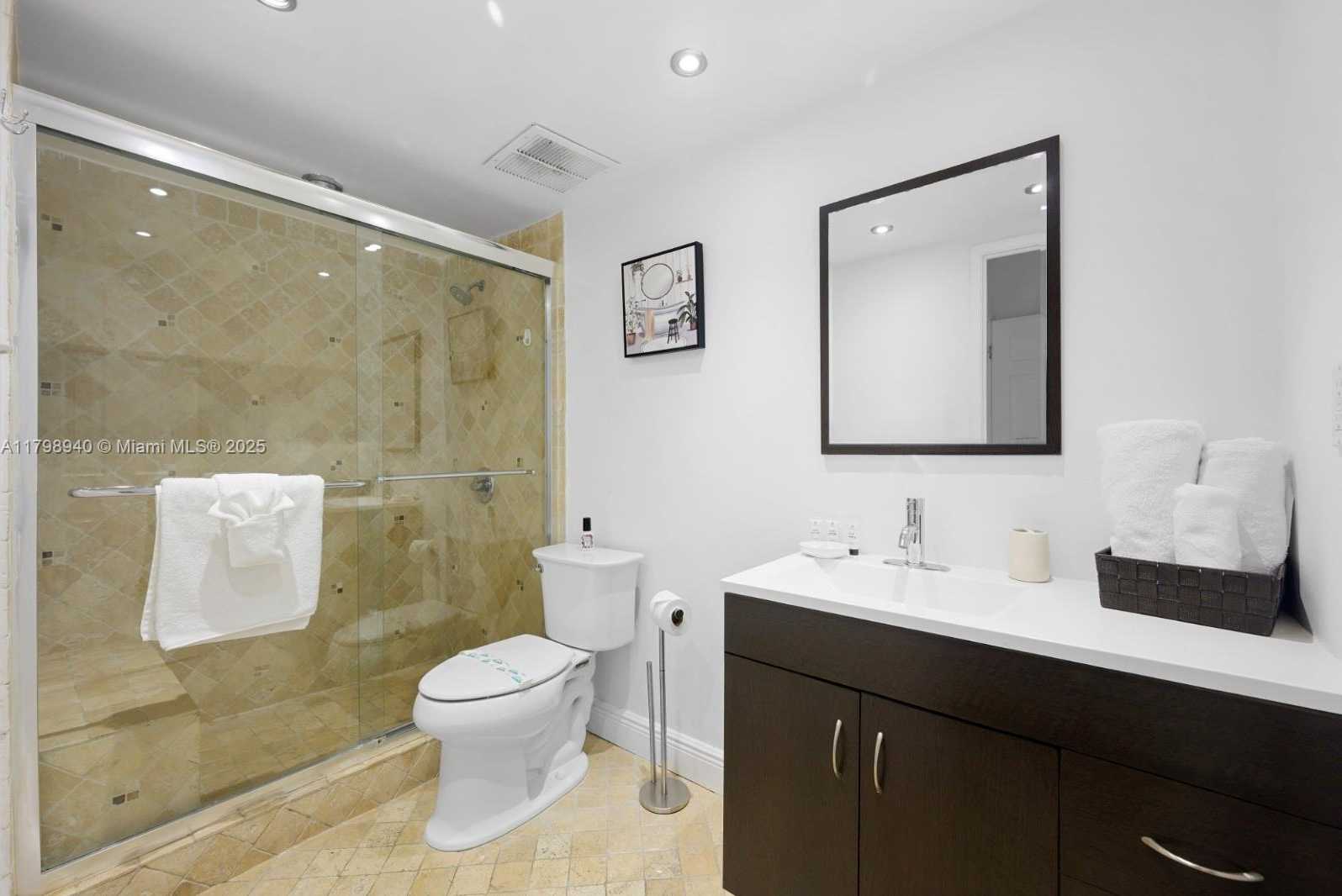 Small Image of 19370 COLLINS AVE #1507, Sunny Isles Beach Number 13