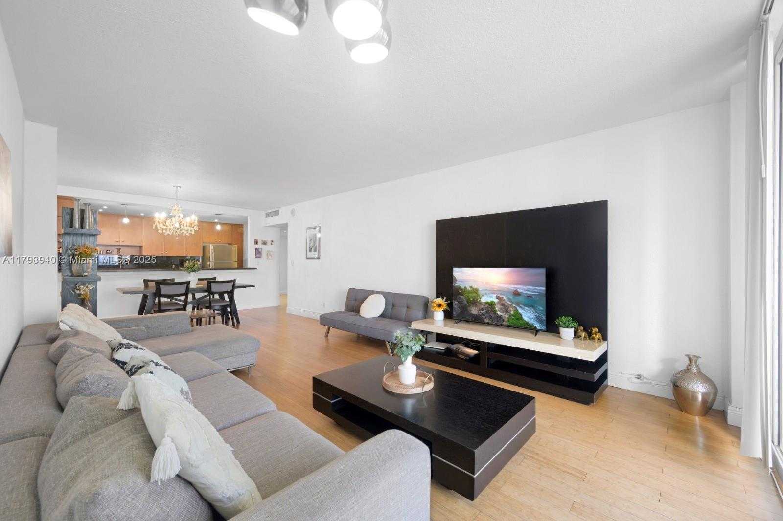 Small Image of 19370 COLLINS AVE #1507, Sunny Isles Beach Number 6