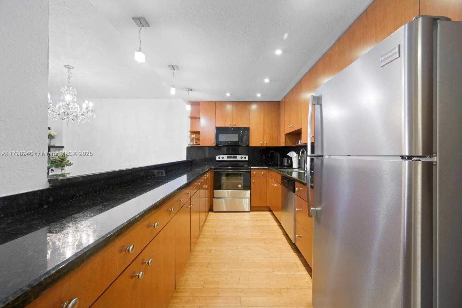 Small Image of 19370 COLLINS AVE #1507, Sunny Isles Beach Number 9