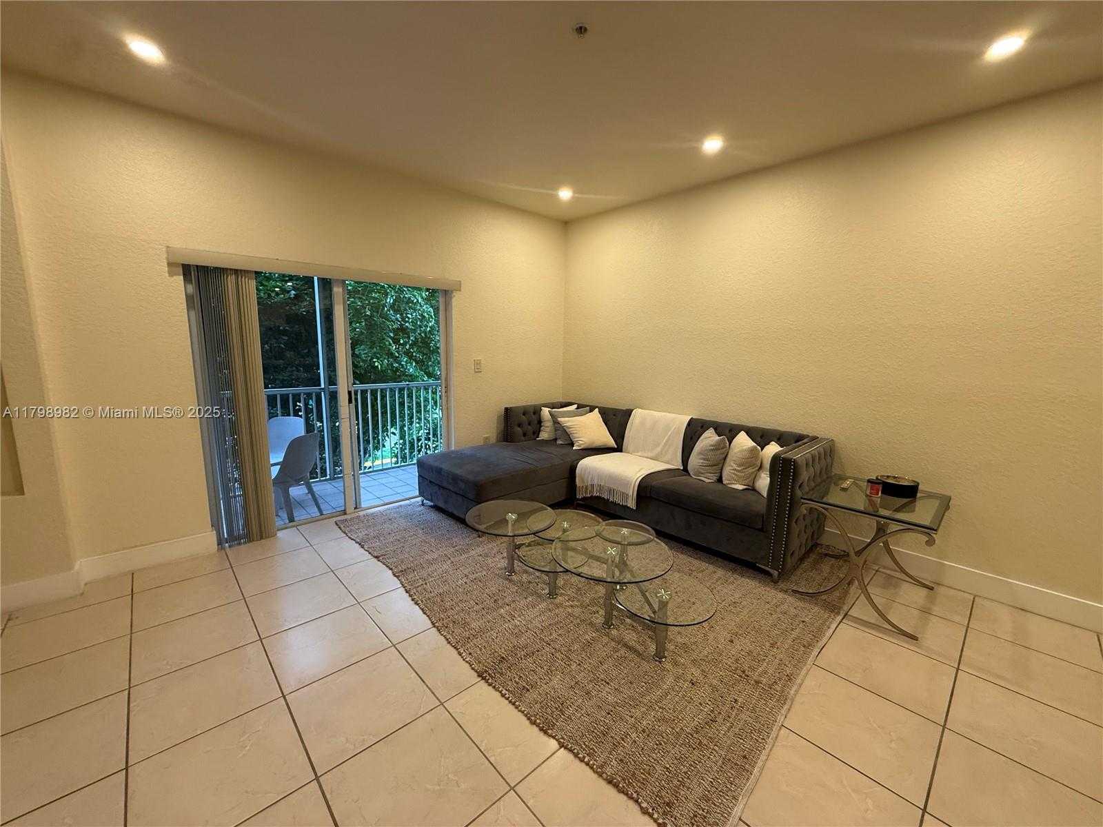 Small Image of 5660 NORTH WEST 115TH CT #212, Doral Number 6