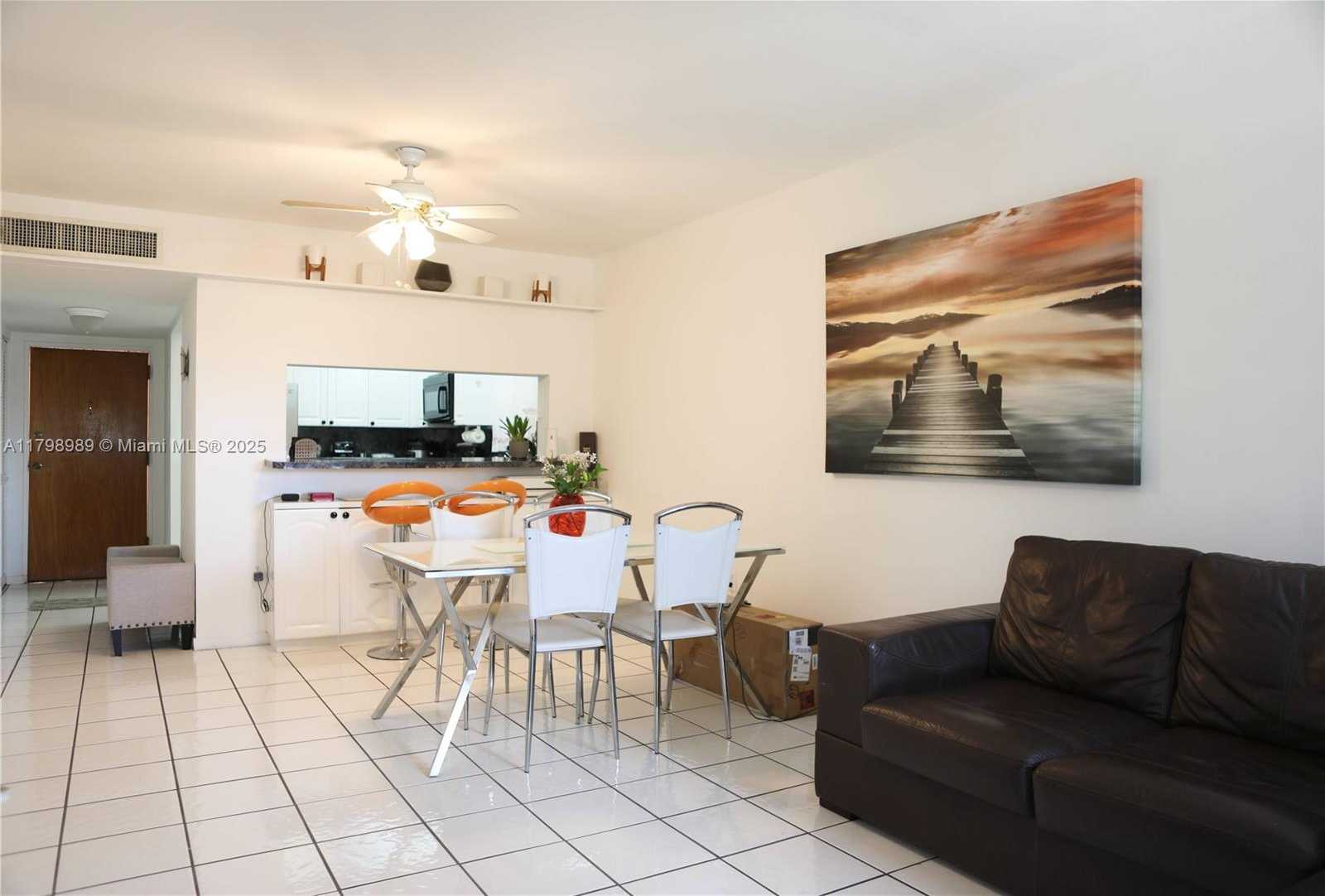 Small Image of 55 OCEAN LANE DR #3030, Key Biscayne Number 11