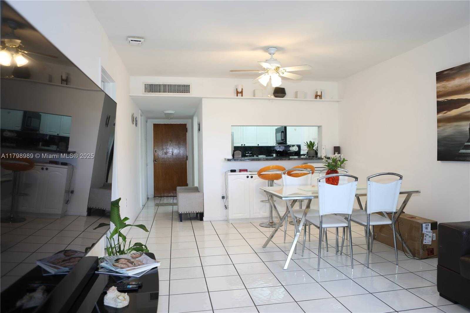 Small Image of 55 OCEAN LANE DR #3030, Key Biscayne Number 13