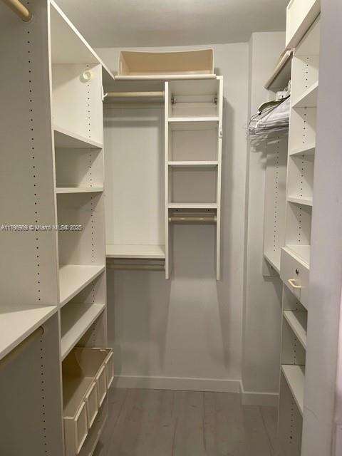 Small Image of 55 OCEAN LANE DR #3030, Key Biscayne Number 28