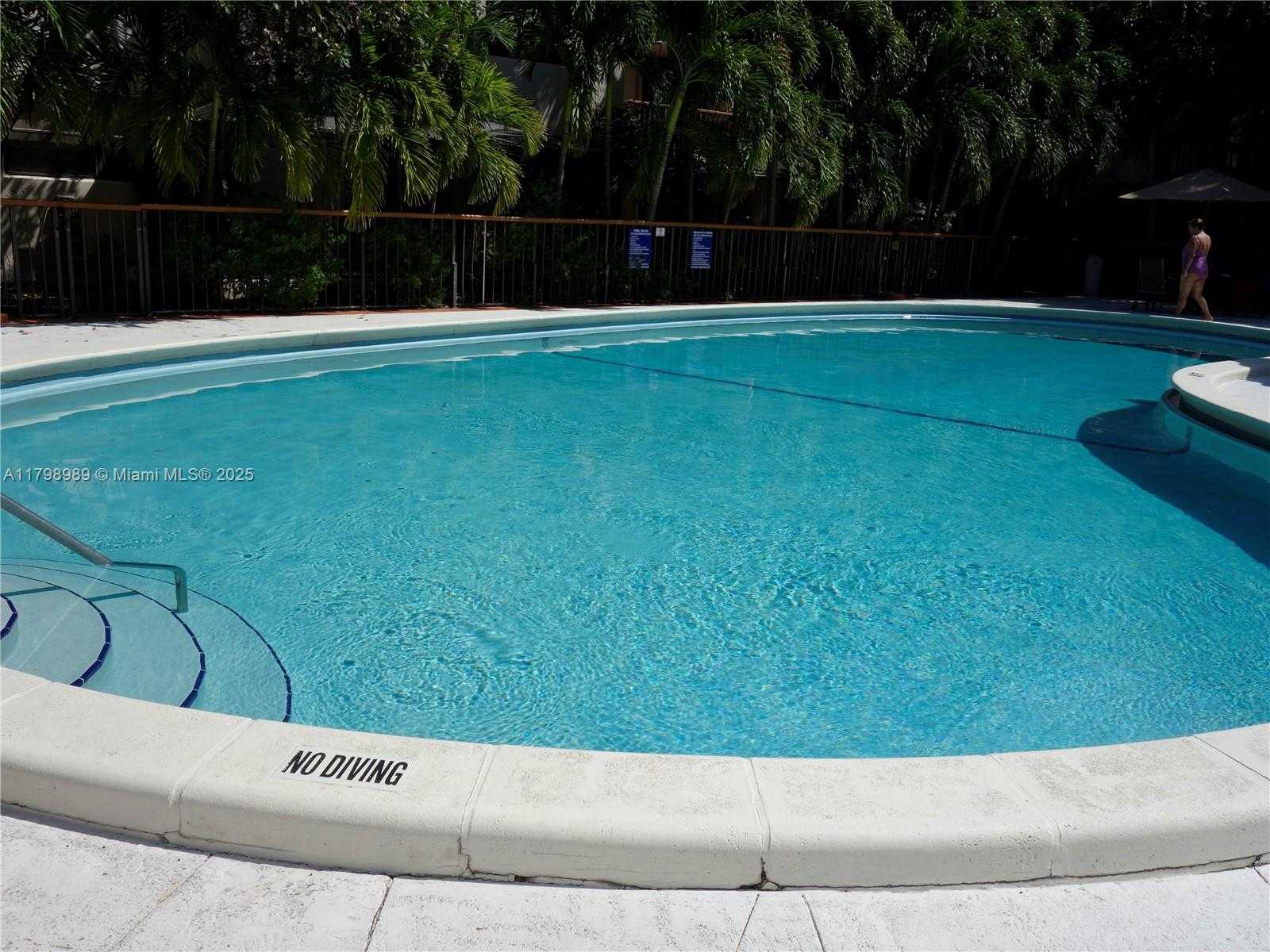 Small Image of 55 OCEAN LANE DR #3030, Key Biscayne Number 50