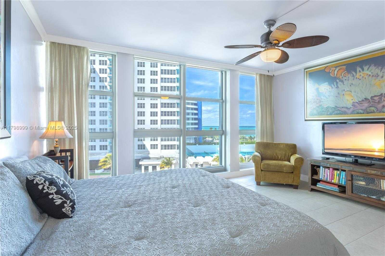 Small Image of 5055 COLLINS AVE #5C, Miami Beach Number 10