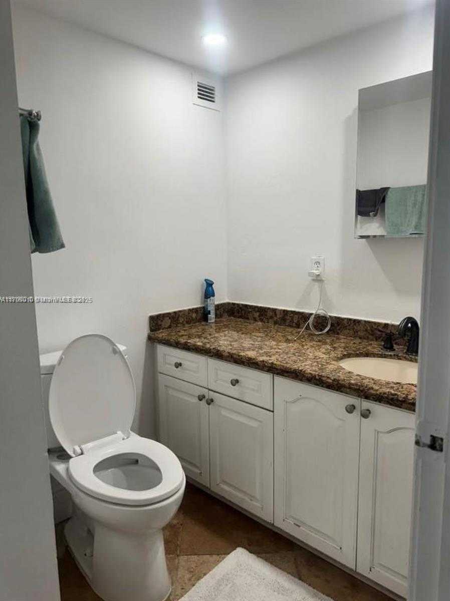 Small Image of 6770 INDIAN CREEK DR #TSB, Miami Beach Number 9