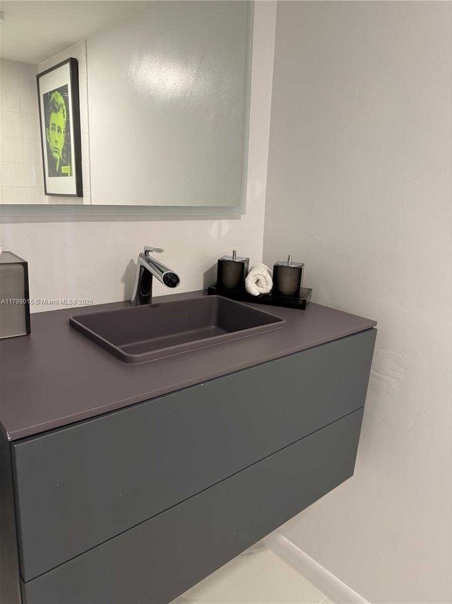 Small Image of 555 NORTH EAST 15TH ST #15G, Miami Number 17