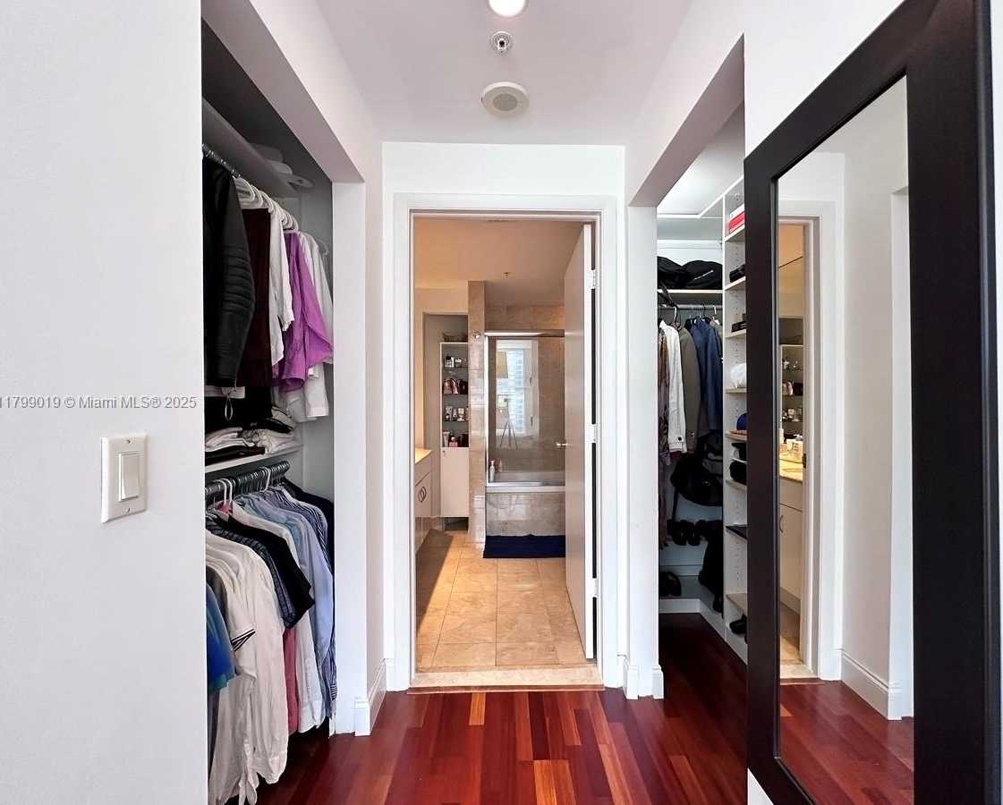 Small Image of 801 BRICKELL KEY BLVD #802, Miami Number 10