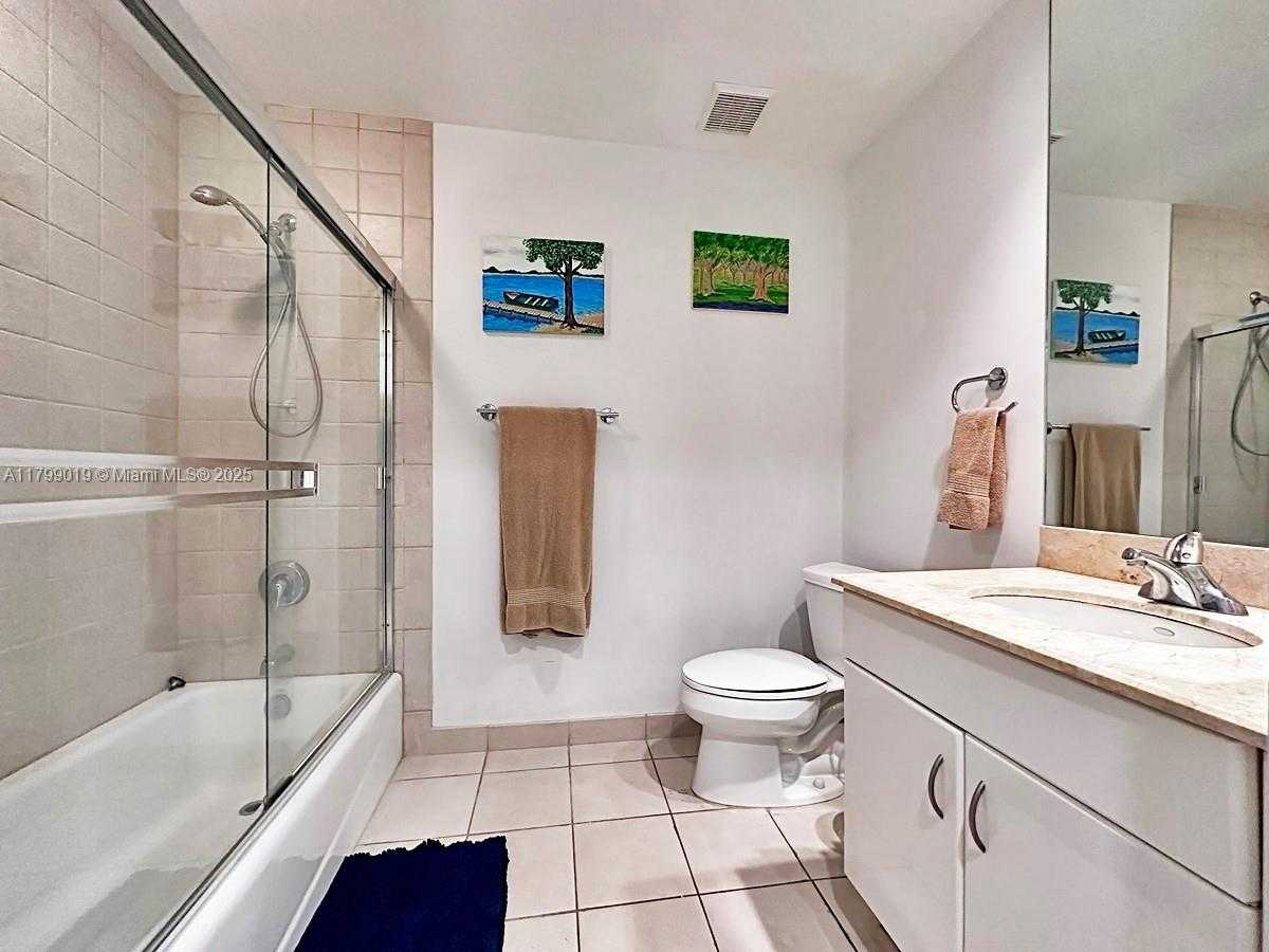 Small Image of 801 BRICKELL KEY BLVD #802, Miami Number 11