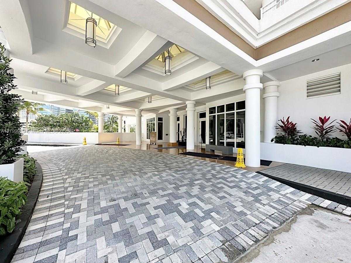 Small Image of 801 BRICKELL KEY BLVD #802, Miami Number 25