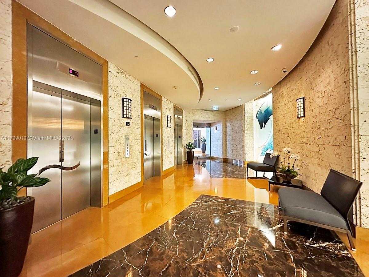 Small Image of 801 BRICKELL KEY BLVD #802, Miami Number 29