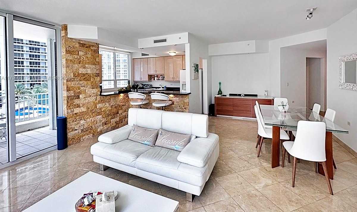 Small Image of 801 BRICKELL KEY BLVD #802, Miami Number 3