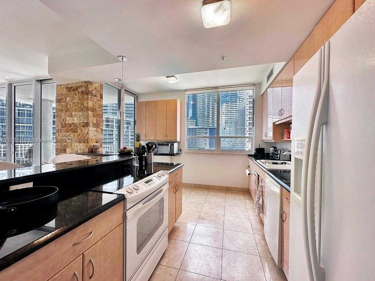 Small Image of 801 BRICKELL KEY BLVD #802, Miami Number 6
