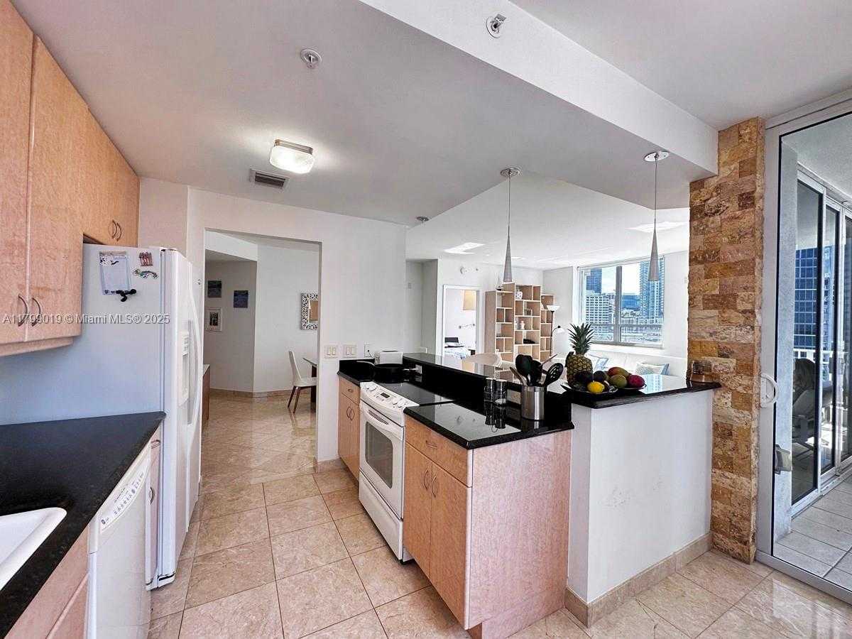 Small Image of 801 BRICKELL KEY BLVD #802, Miami Number 7