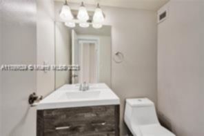 Small Image of 17021 NORTH BAY RD #112, Sunny Isles Beach Number 13