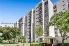 Small Image of 17021 NORTH BAY RD #112, Sunny Isles Beach Number 2