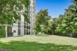 Small Image of 17021 NORTH BAY RD #112, Sunny Isles Beach Number 4